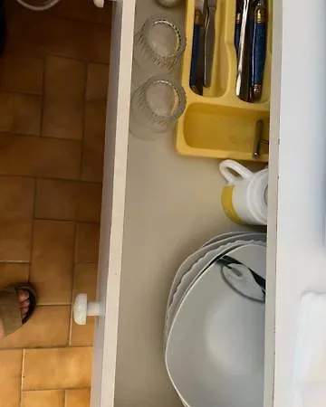 Le Cannet, Chambre à l'étage d'une maison avec piscine Extérieur photo